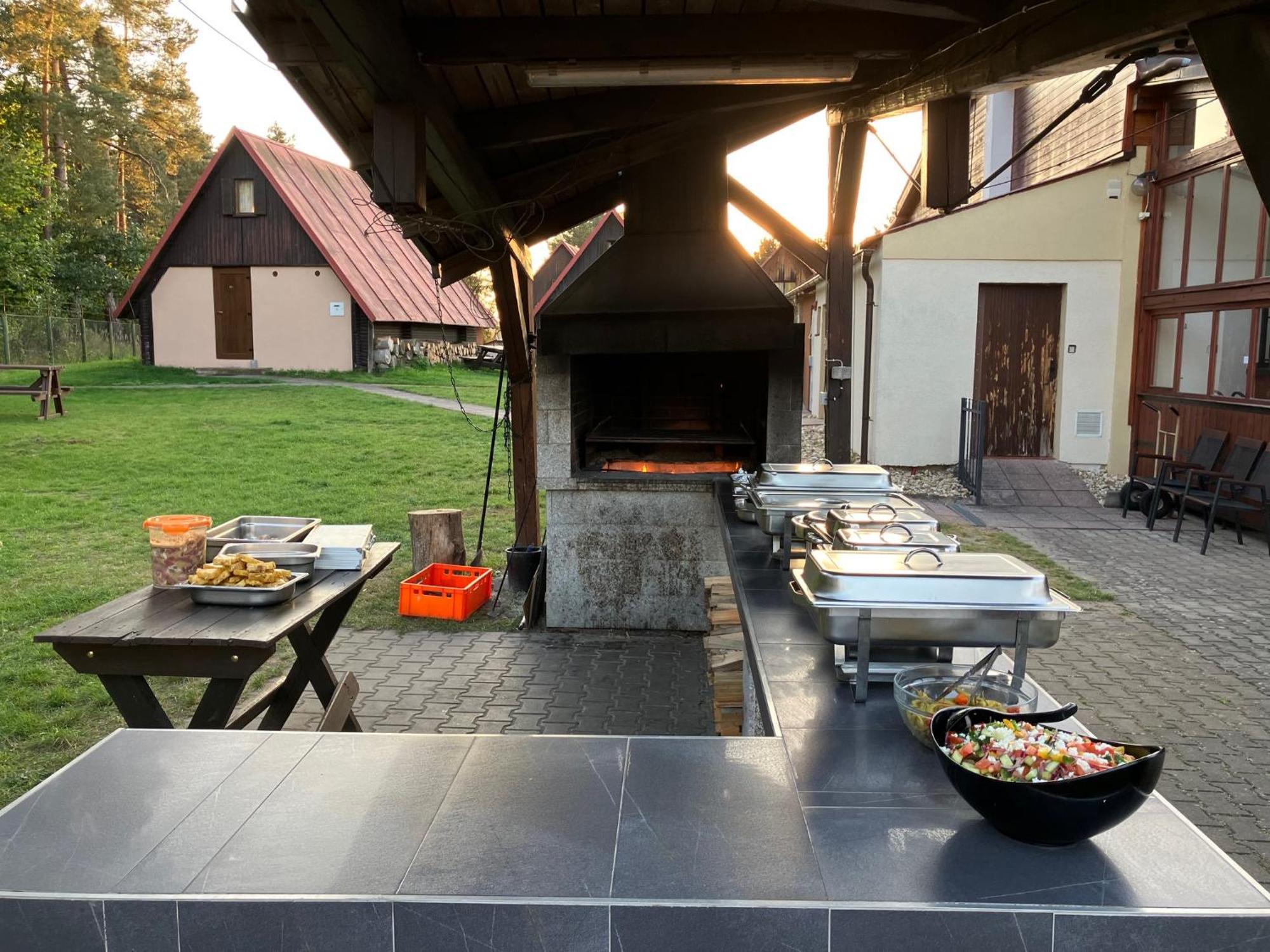 Raj Sportovni A Rekreacni Resort Branzez Kněžmost Dış mekan fotoğraf