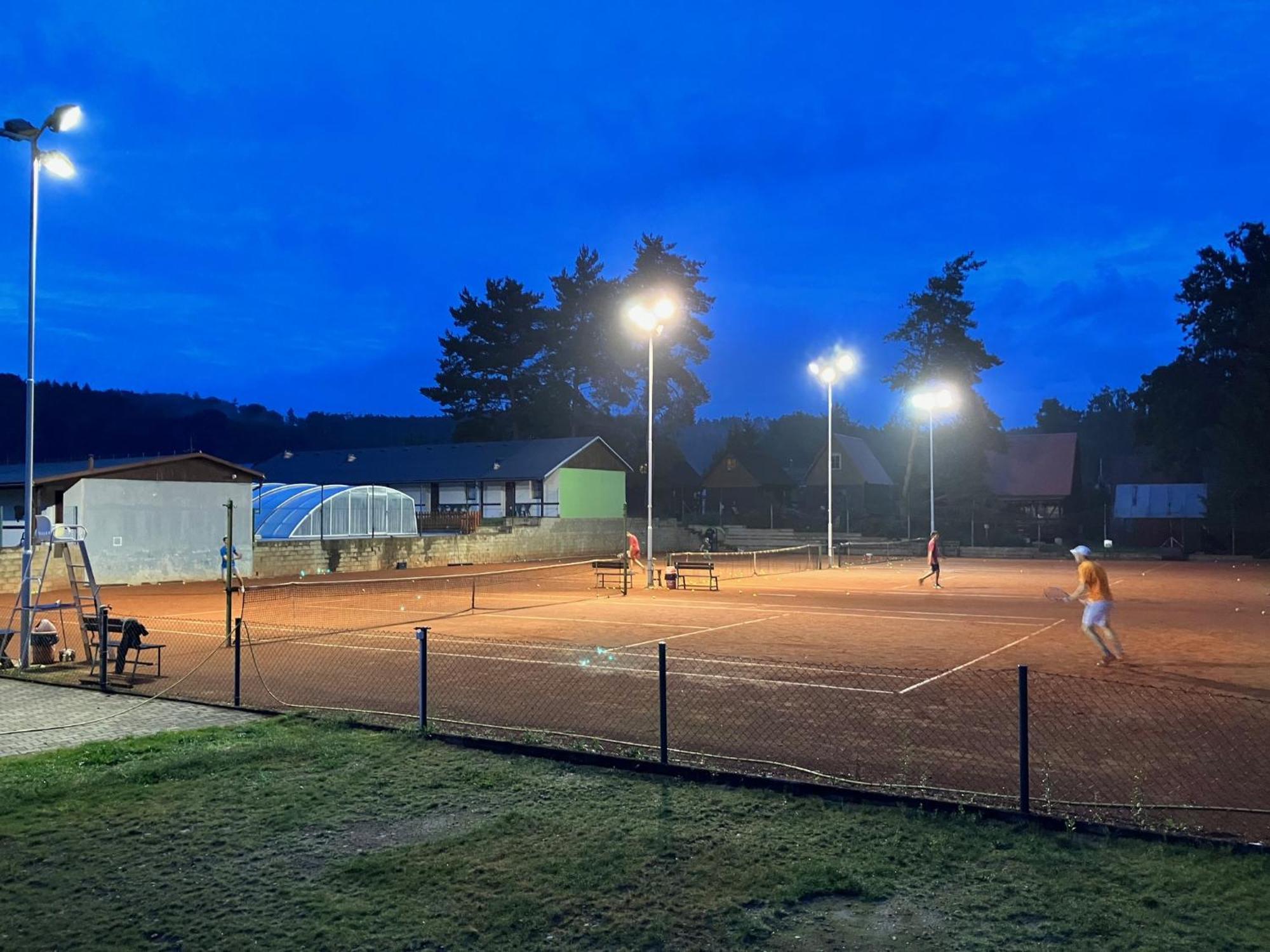 Raj Sportovni A Rekreacni Resort Branzez Kněžmost Dış mekan fotoğraf