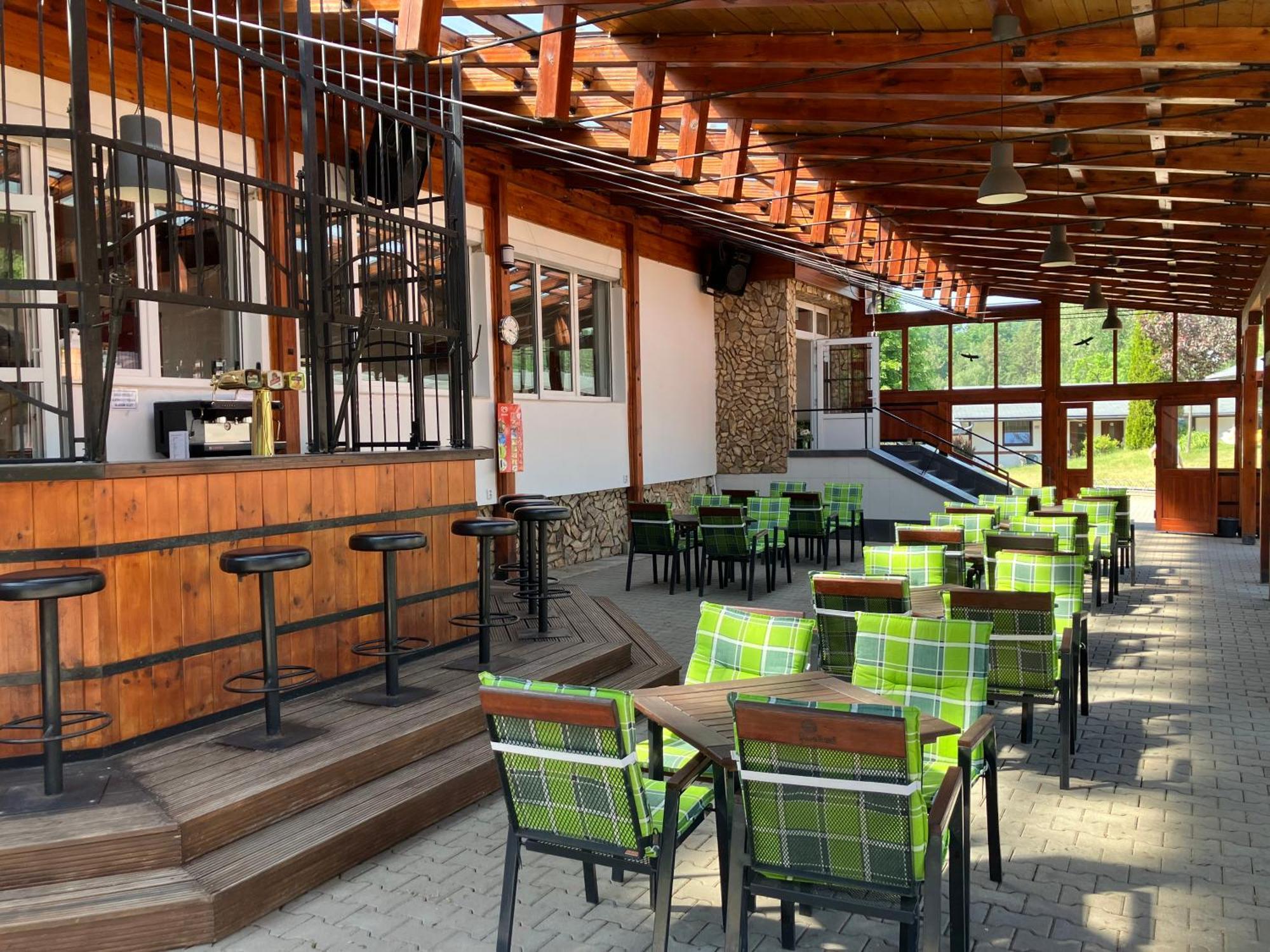 Raj Sportovni A Rekreacni Resort Branzez Kněžmost Dış mekan fotoğraf