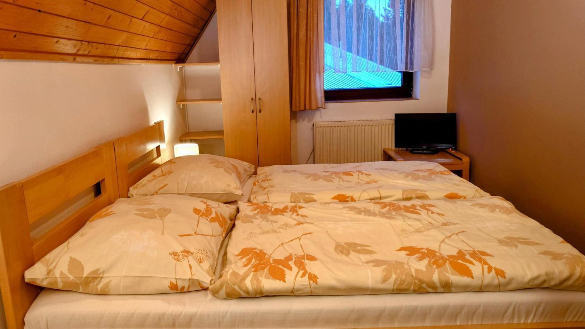 Raj Sportovni A Rekreacni Resort Branzez Kněžmost Dış mekan fotoğraf