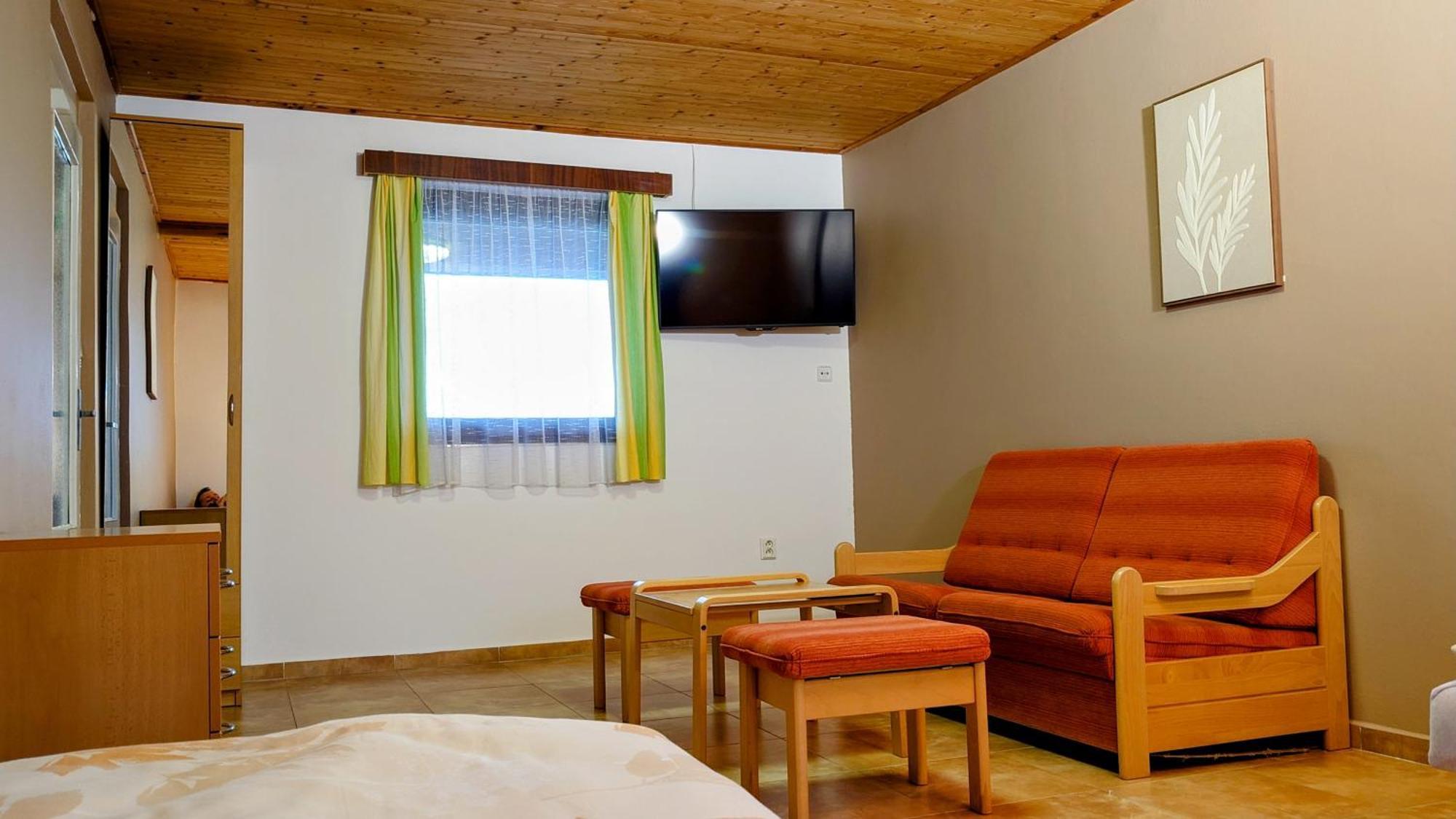 Raj Sportovni A Rekreacni Resort Branzez Kněžmost Dış mekan fotoğraf